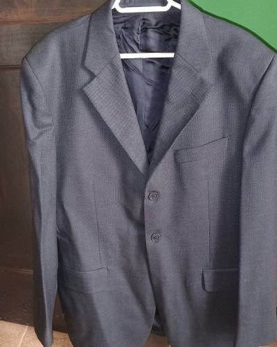 Regalo ropa en muy buen estado tanto de mujer como de hombre